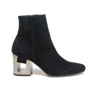 BNWOT Vic Matié Ankle Boots